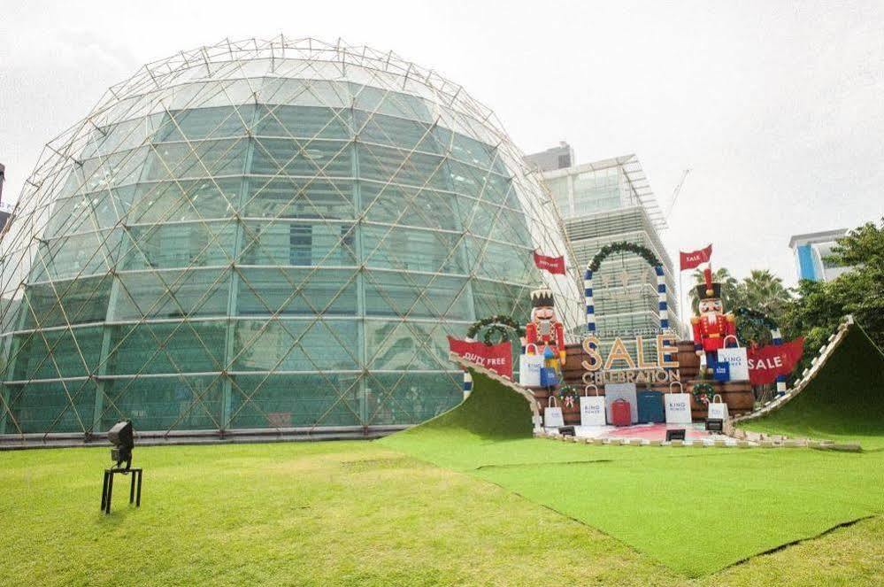 Hostel The Motley House Bangkok Exterior foto